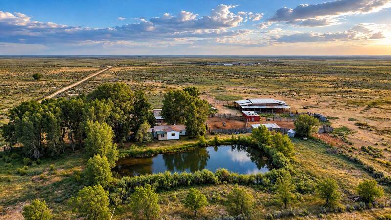 L Reverse E Ranch